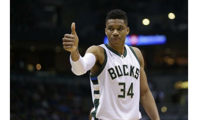 韩媒曝申裕斌总决赛将复出：膝伤未愈为世排带伤鏖战 盼冲击新纪录（韩媒称申裕斌将于总决赛复出：膝伤未愈仍为世界排名带伤拼战，力争再刷新纪录）