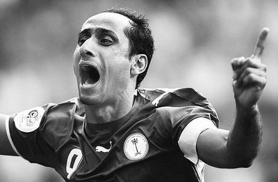 图片报：拜仁续约于帕总价1.2亿欧，购施洛特贝克则需1.25亿欧（德媒：拜仁与于帕续约总投入1.2亿欧，若签施洛特贝克预计花费1.25亿欧）