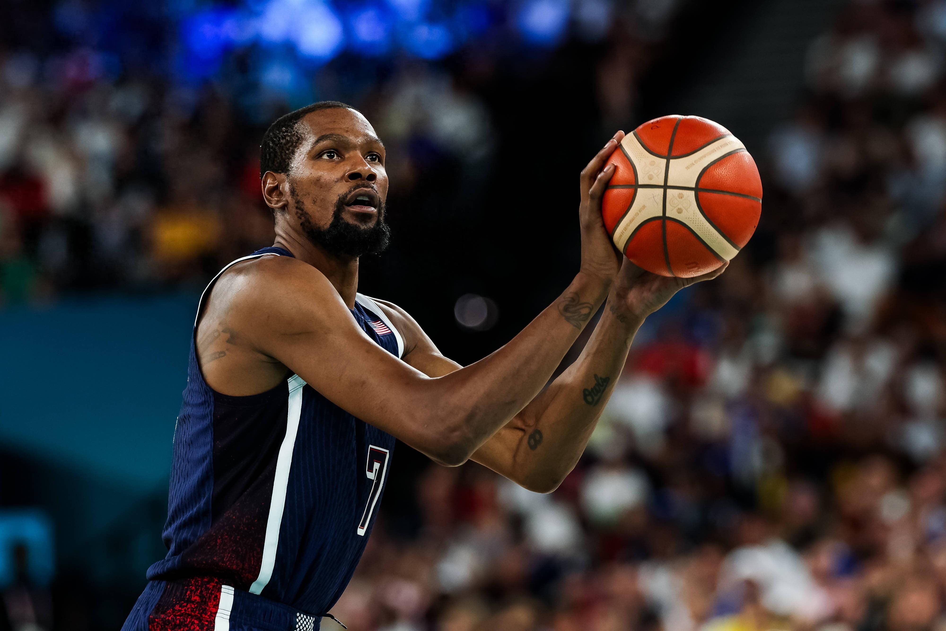 世界杯B组抽签出炉：意大利出线将和加拿大、卡塔尔、瑞士同组（世界杯B组分组揭晓：意大利与加拿大、卡塔尔、瑞士同组）